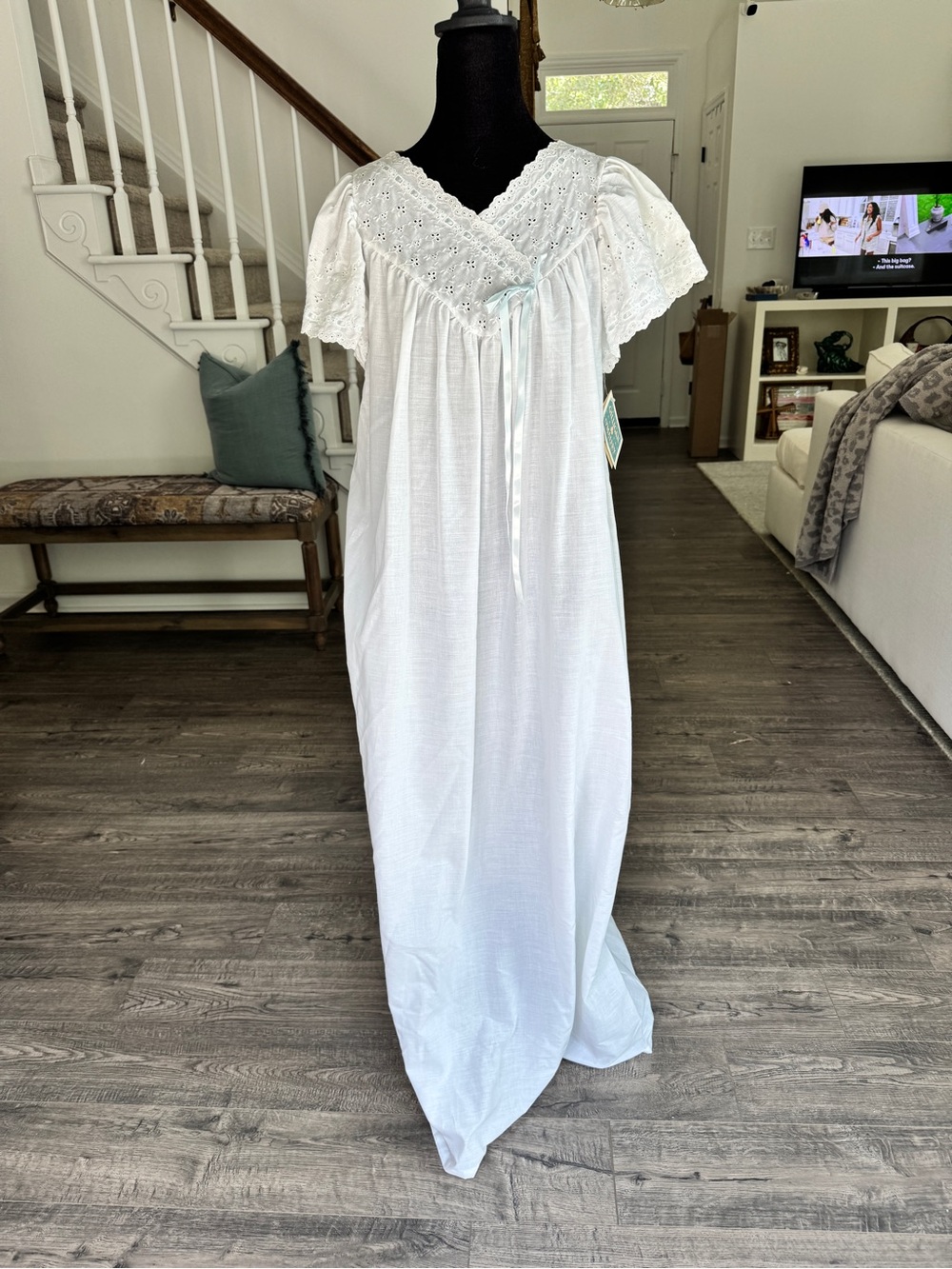 Gilligan & O'Malley White Eyelet Cotton Nightgown with Ribbon Tie